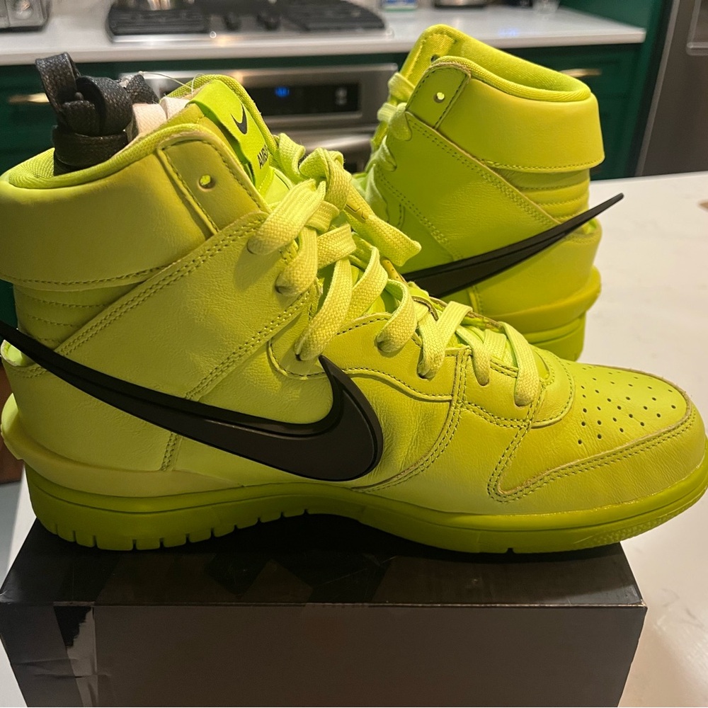New Ambush x Nike Dunk High 'Flash Lime with Box men size 7.5 women 9 - Picture 3 of 11